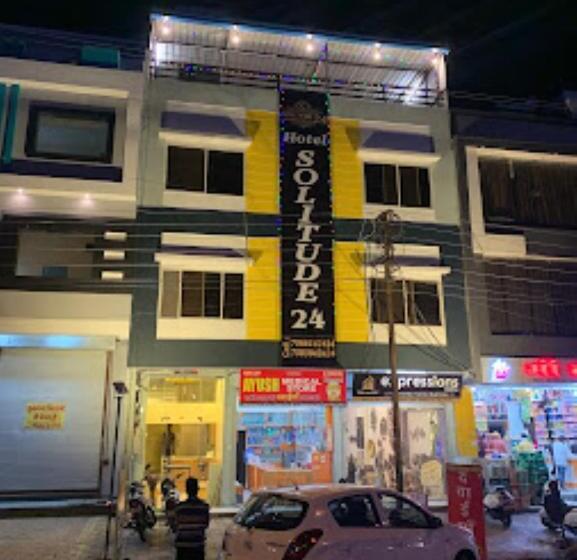 هتل Solitude 24,indore