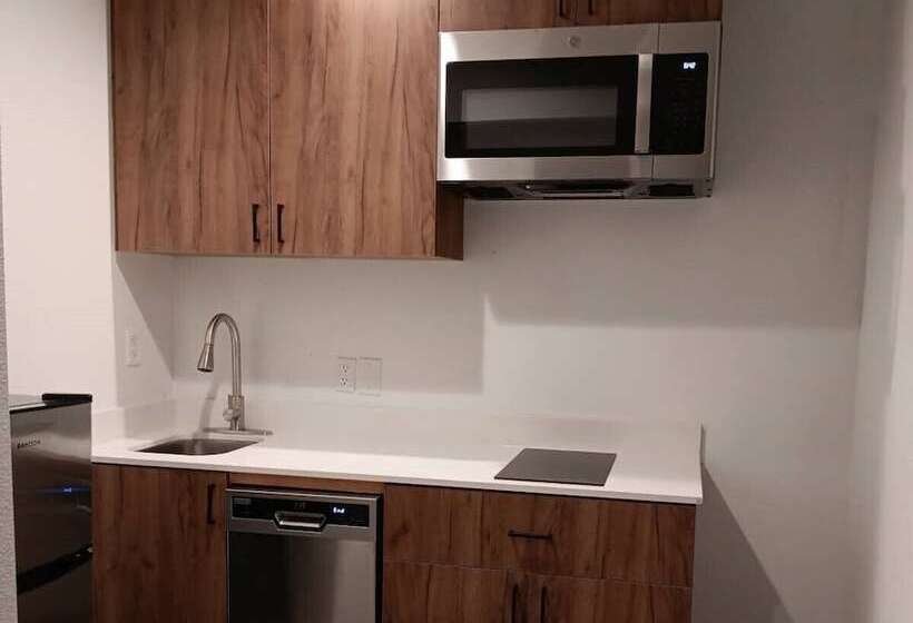 Szálloda Stateline Stayovers Extended Stay