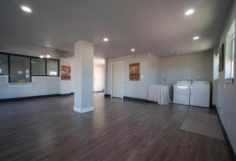 ホテル Stateline Stayovers Extended Stay