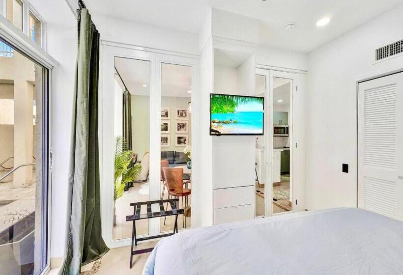 Park Place South Of Fifth