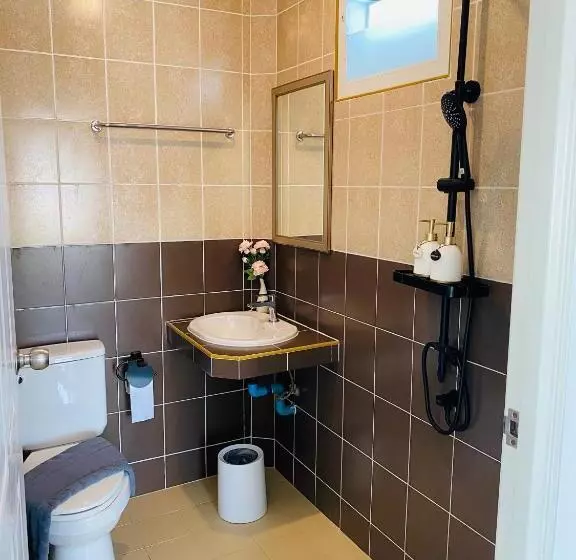 پانسیون บ้านพักการ์ฟิลด์ ซีวิว เกาะล้าน