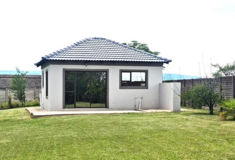 پانسیون Bakoena S Full House