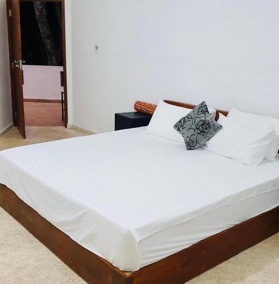 پانسیون Canmin Guest House