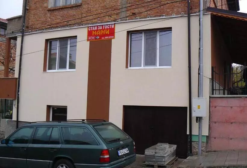 Majatalo Guest House Nani