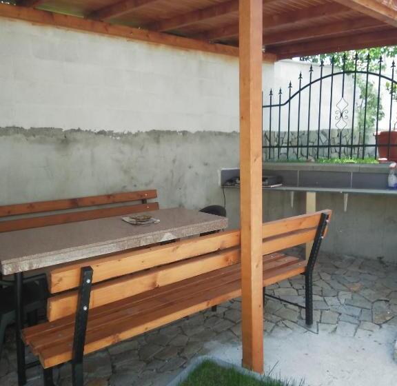 Пансион Guest House Nani