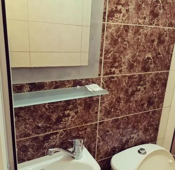 Majatalo Guest House Nani