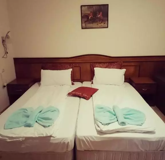 Majatalo Guest House Nani