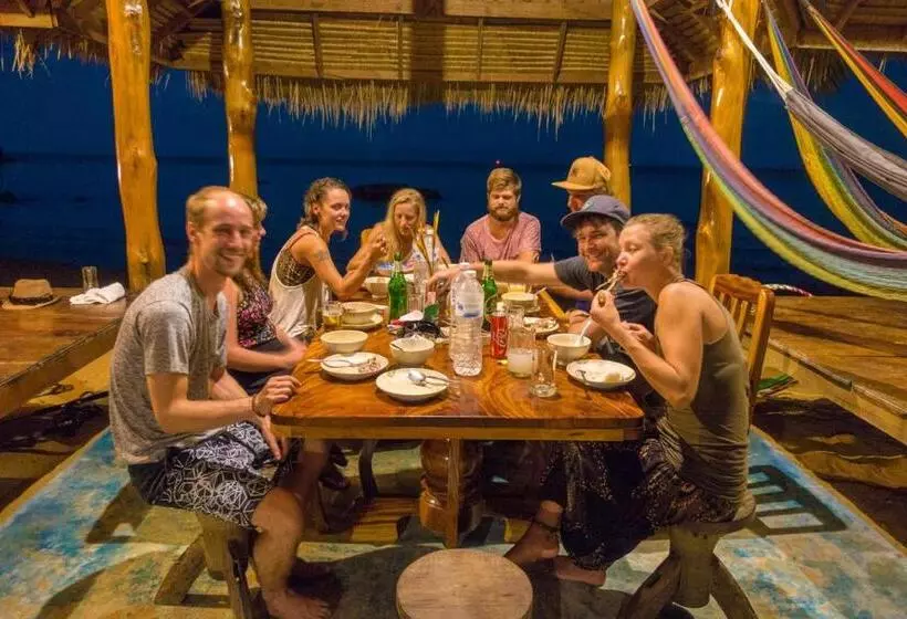 Majatalo Hornbill Bungalow Koh Chang Ranong