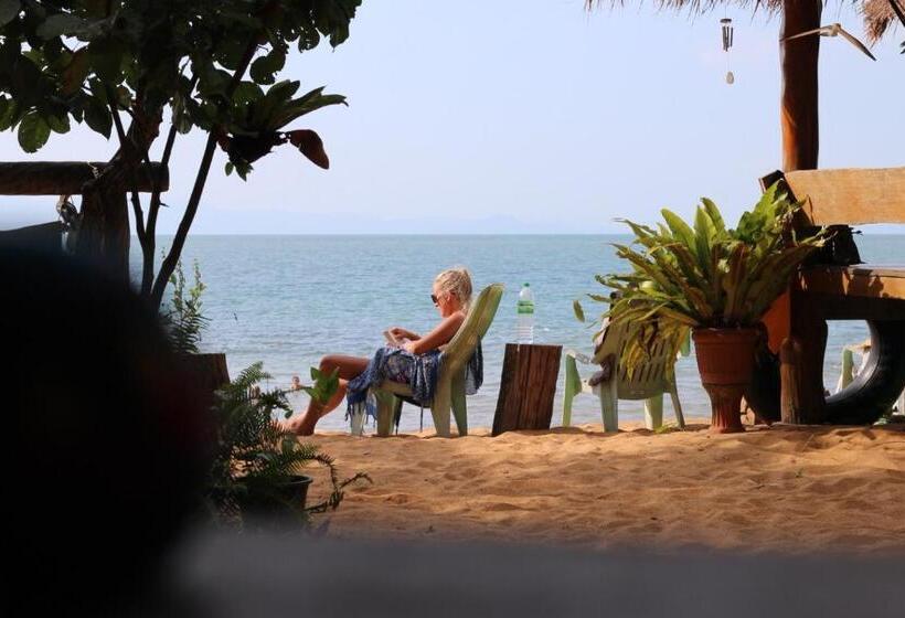 פנסיון Hornbill Bungalow Koh Chang Ranong