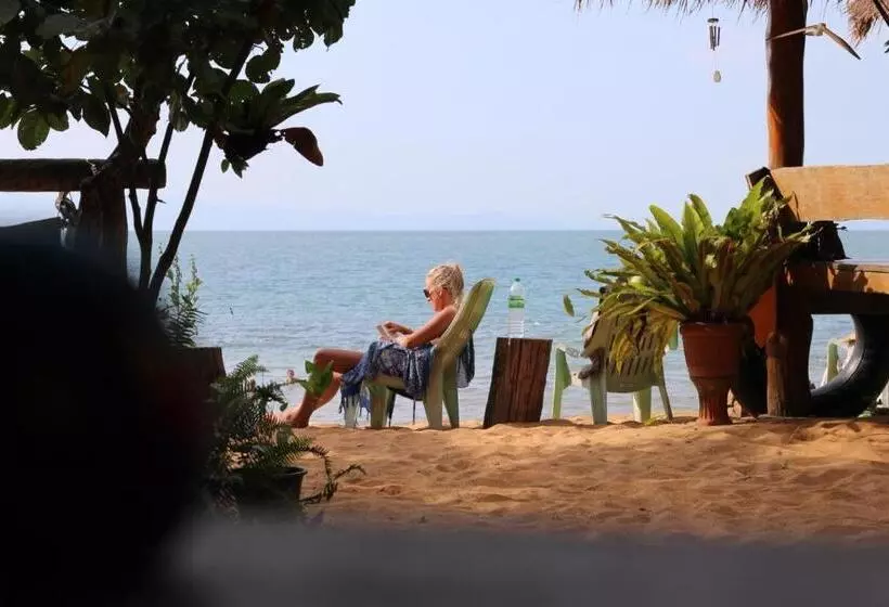 Majatalo Hornbill Bungalow Koh Chang Ranong