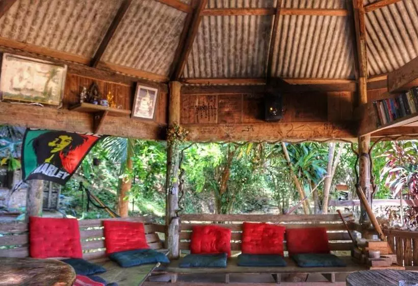 Majatalo Hornbill Bungalow Koh Chang Ranong