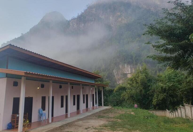 ペンション Khounxok Guesthouse