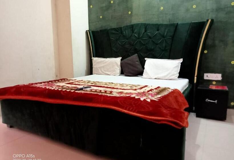 Pensão Panchal Dham