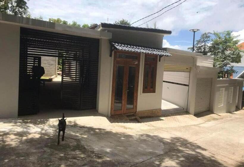 پانسیون Rome & Juliet Home