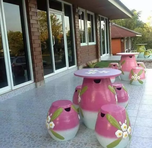 Lomakeskus Pruksatara Garden