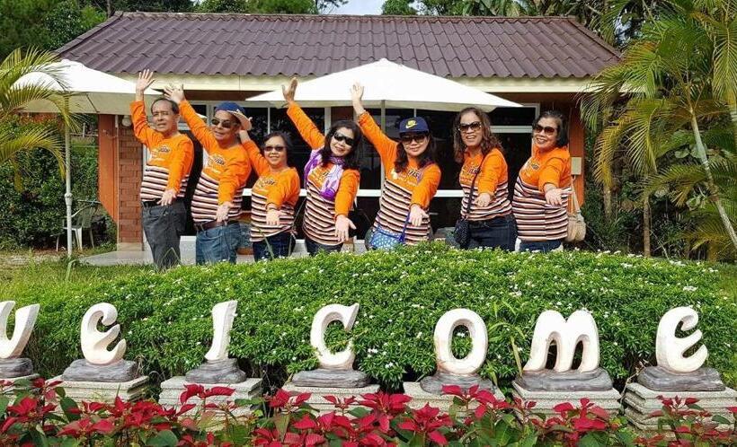 Resort Pruksatara Garden