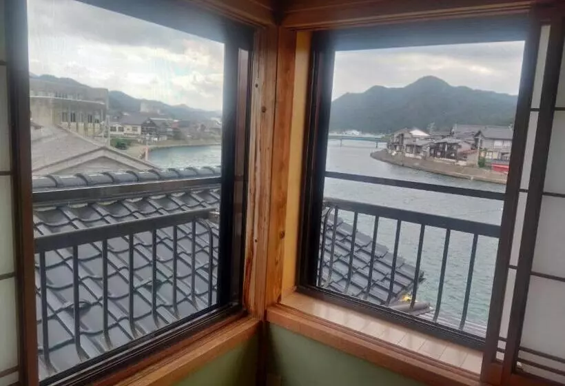 旅館 Nekozaki