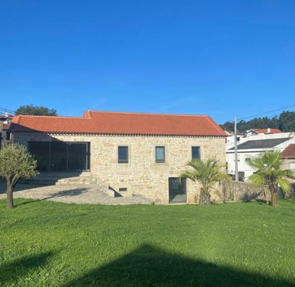 Nocleg ze śniadaniem Paços Do Douro, Chambre Privée Avec Piscine