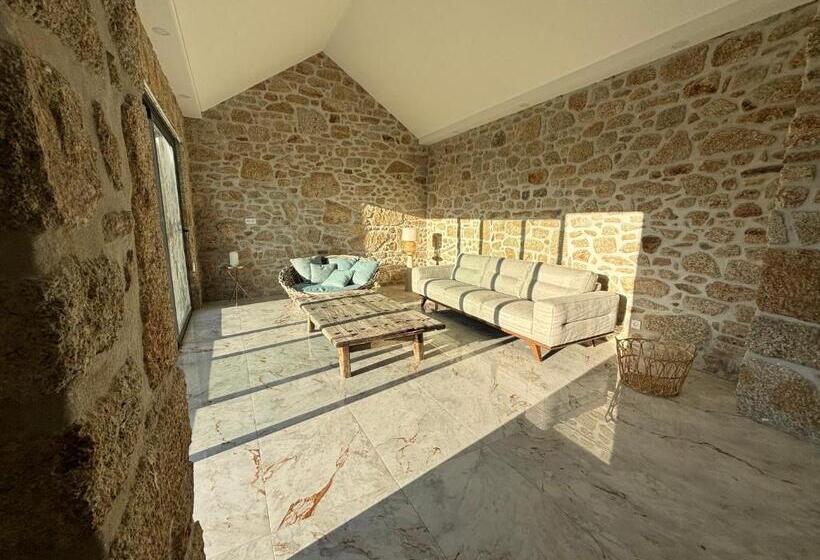 Nocleg ze śniadaniem Paços Do Douro, Chambre Privée Avec Piscine