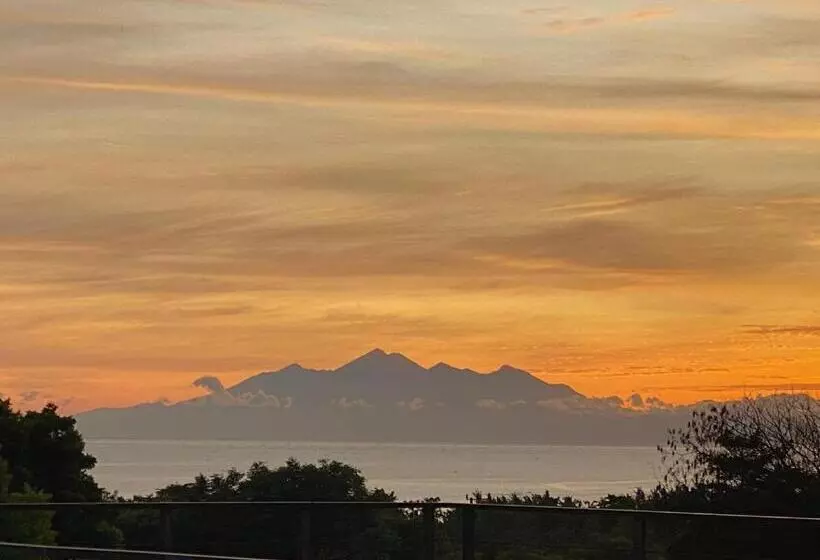 ベッドアンドブレックファースト Makati Villa