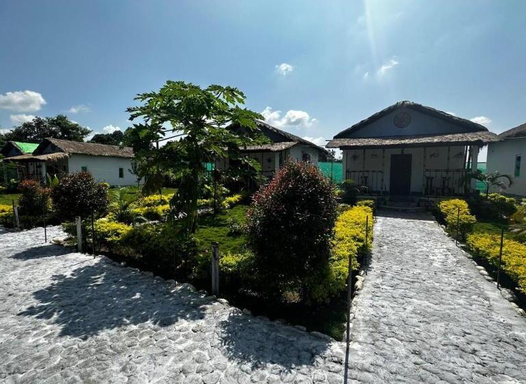 فندق Falcon Jungle Resort