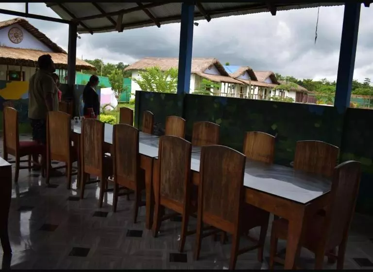 Hotelli Falcon Jungle Resort