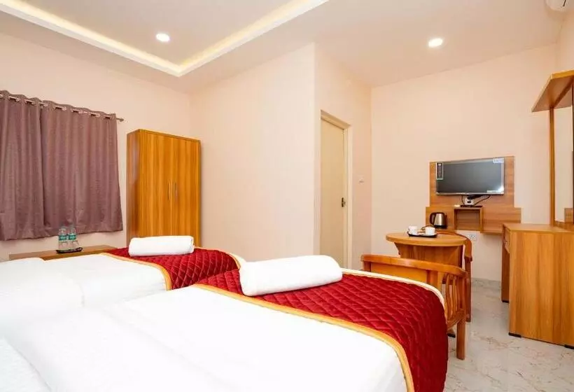 ホテル Kalpana Residency