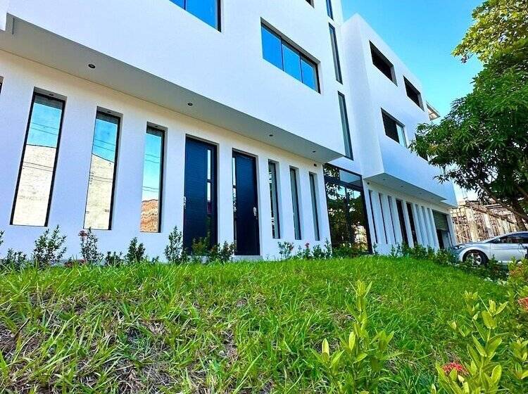 هتل La Casona San Sebastian