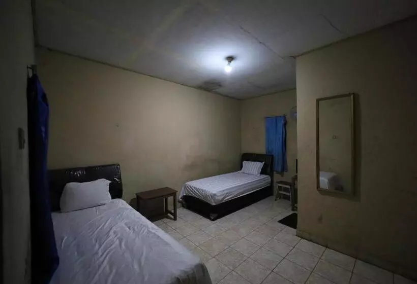 ホテル Oyo 93343 Sukma Residence