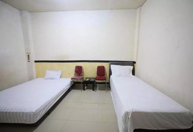 ホテル Oyo 93343 Sukma Residence