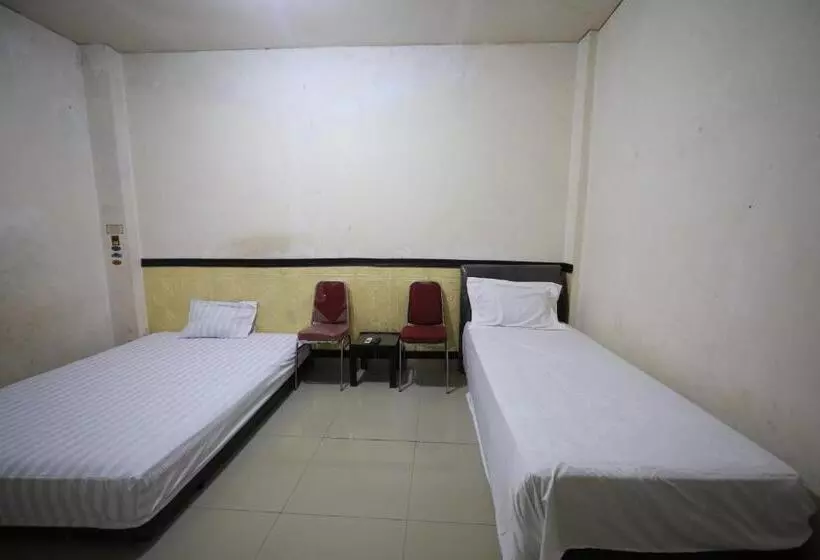 ホテル Oyo 93343 Sukma Residence