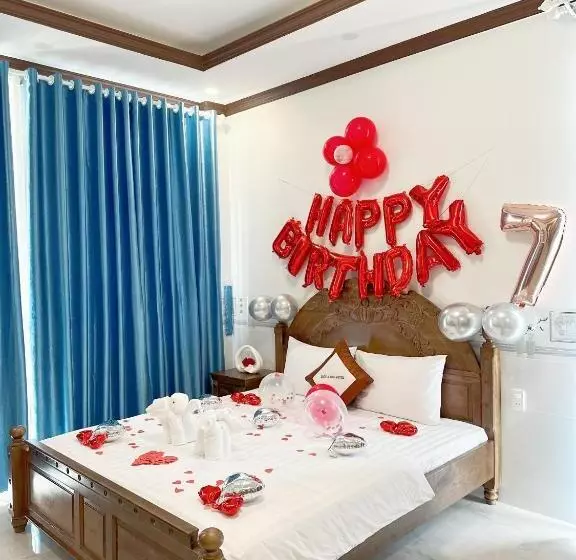 هتل Quốc Hương