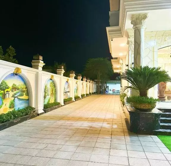 هتل Quốc Hương