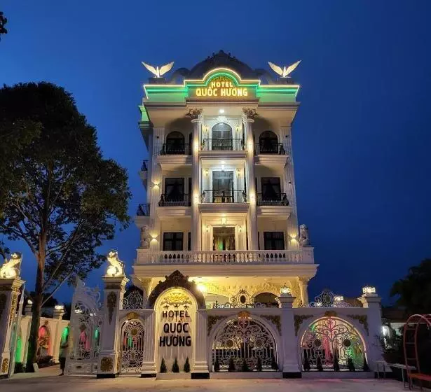 هتل Quốc Hương