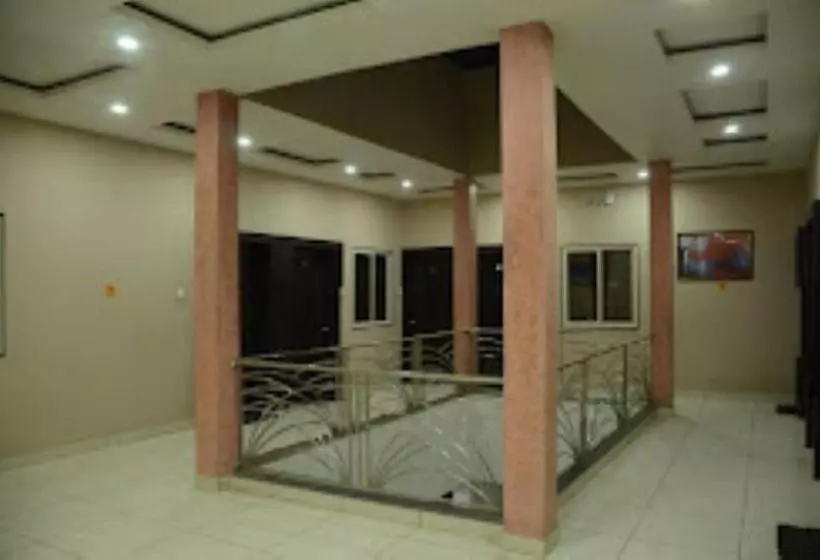 Hotelli Shantidoot , Gadarwara