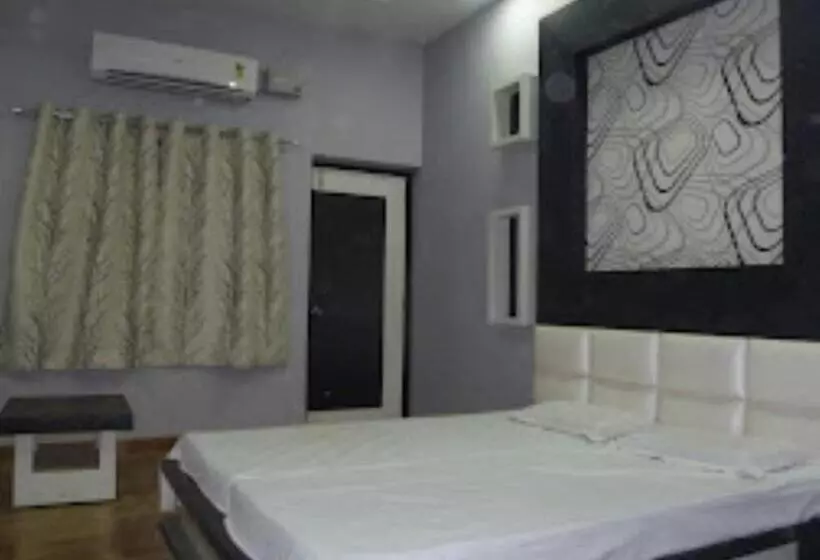 Hotelli Shantidoot , Gadarwara