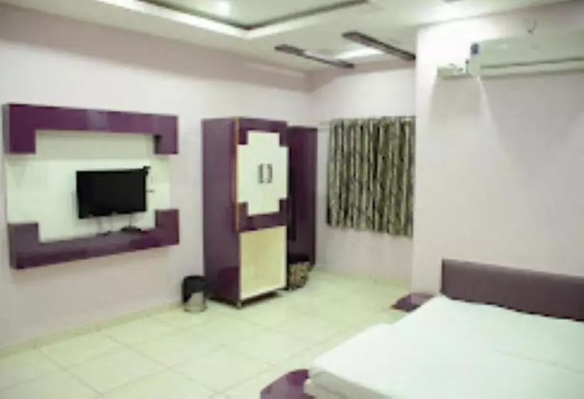 Hotelli Shantidoot , Gadarwara