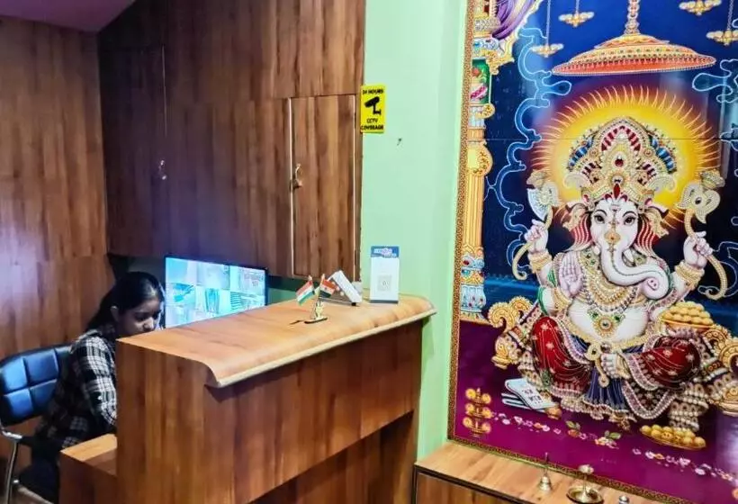 ホテル Spot On Divyanka Lodge