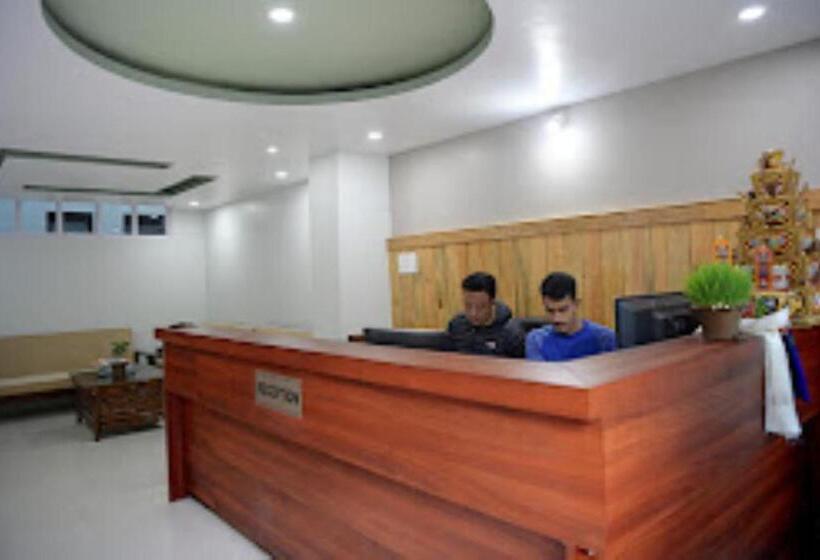 هتل Tawang Heights , Tawang