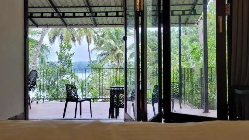 ホテル Thengaparambath Retreat