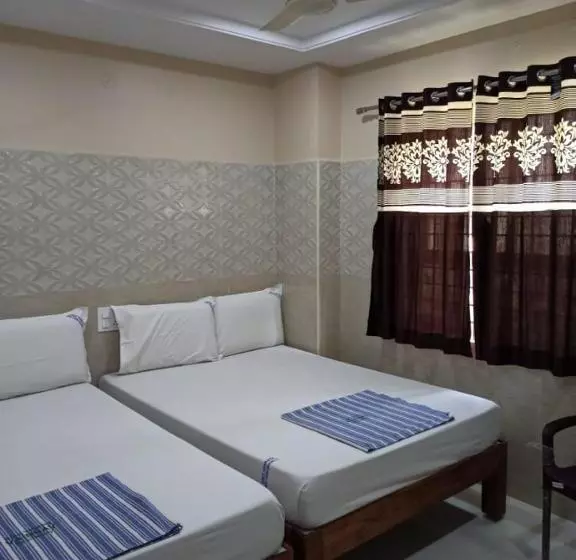 ホテル Vishnu Bhavan