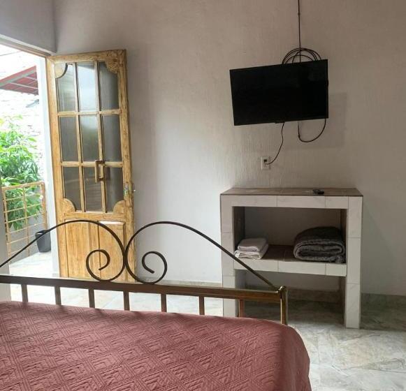 ペンション Casa Hotel Rousse