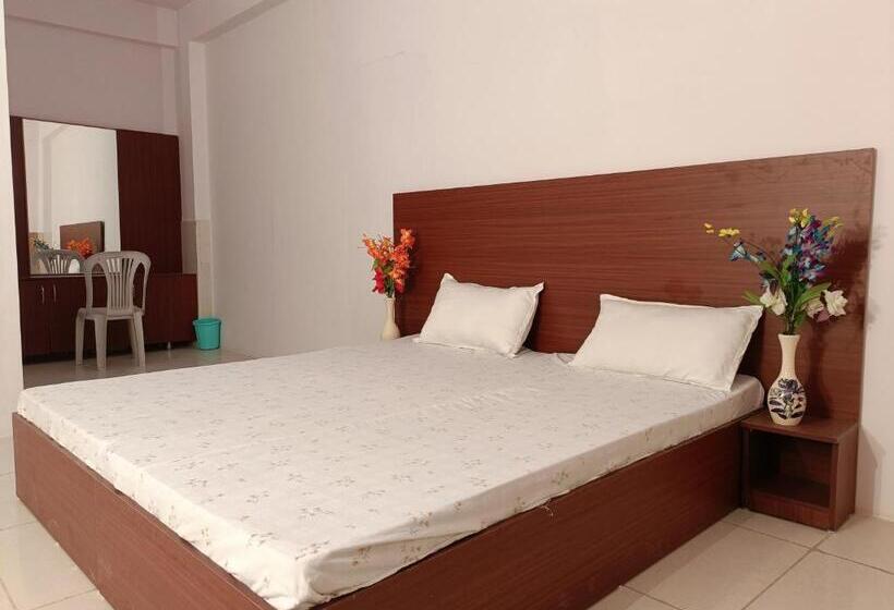 펜션 Narayan Guest House