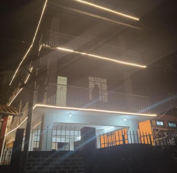 פנסיון Nrl Guest House