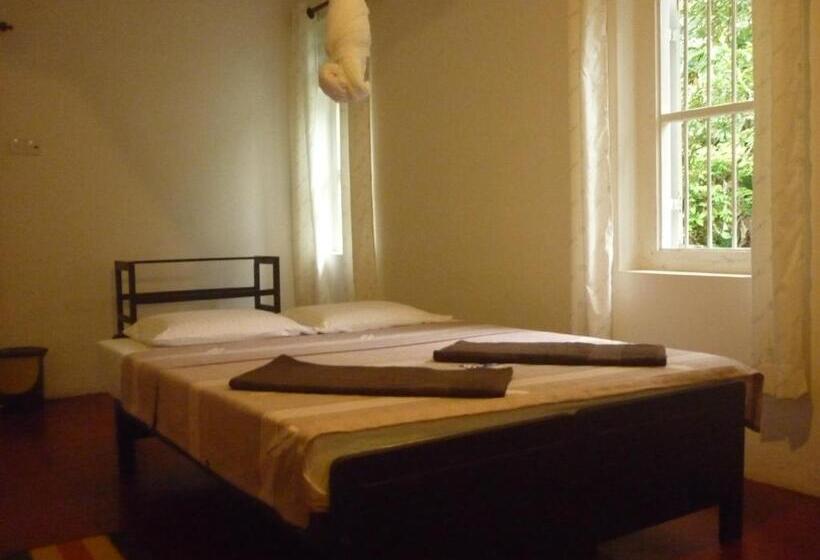 Pensione Villa Sagala