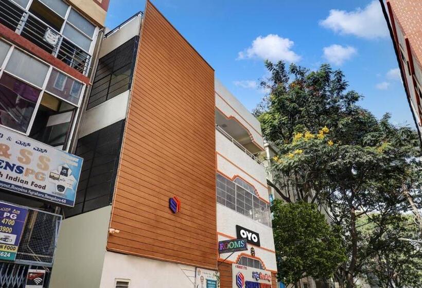 Simrey Hotel & Rooms