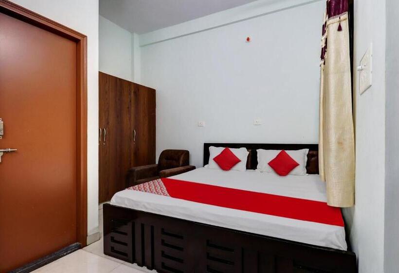 Simrey Hotel & Rooms