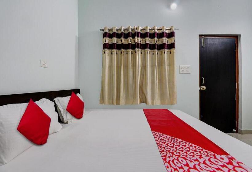 Simrey Hotel & Rooms