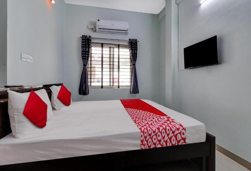 Simrey Hotel & Rooms