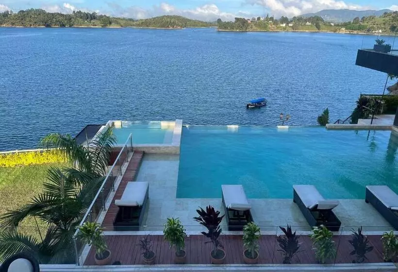 Vivanti Resort